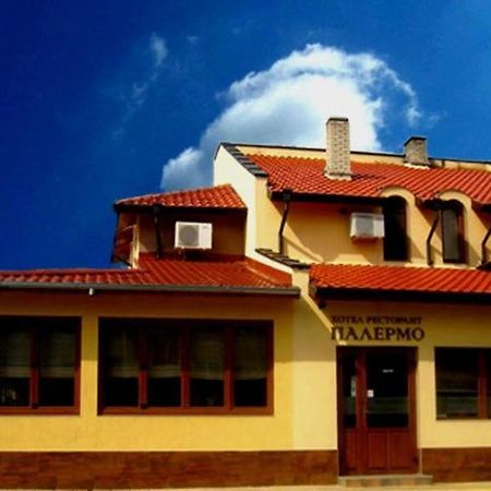 Family Hotel Palermo Tutrakan Luaran gambar